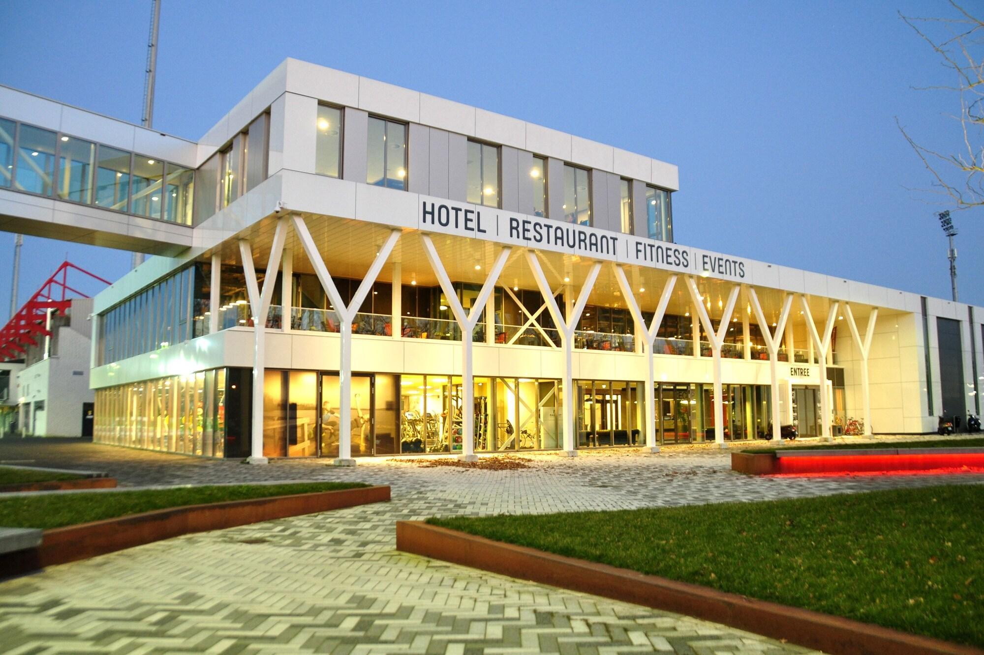 Fletcher Hotel-Restaurant Oss Bagian luar foto